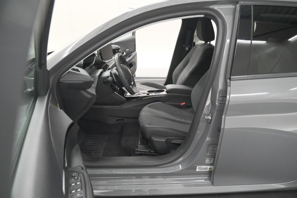 Peugeot 208 1.2 hybrid 110 e-dcs6 allure | apple carplay | parkeersensoren 