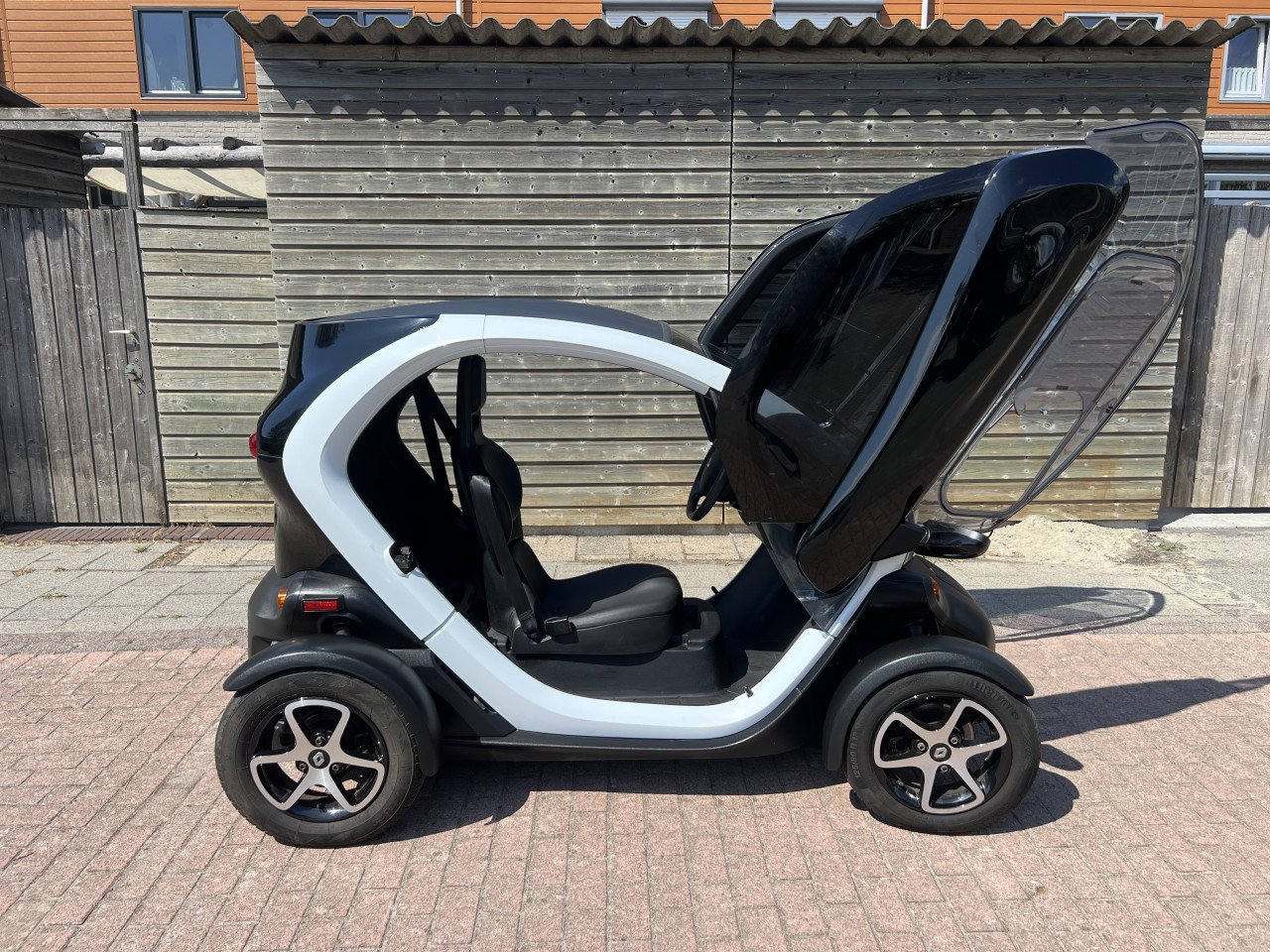 TWIZY MET 17.000KM EN KOOPACCU BJ 2020