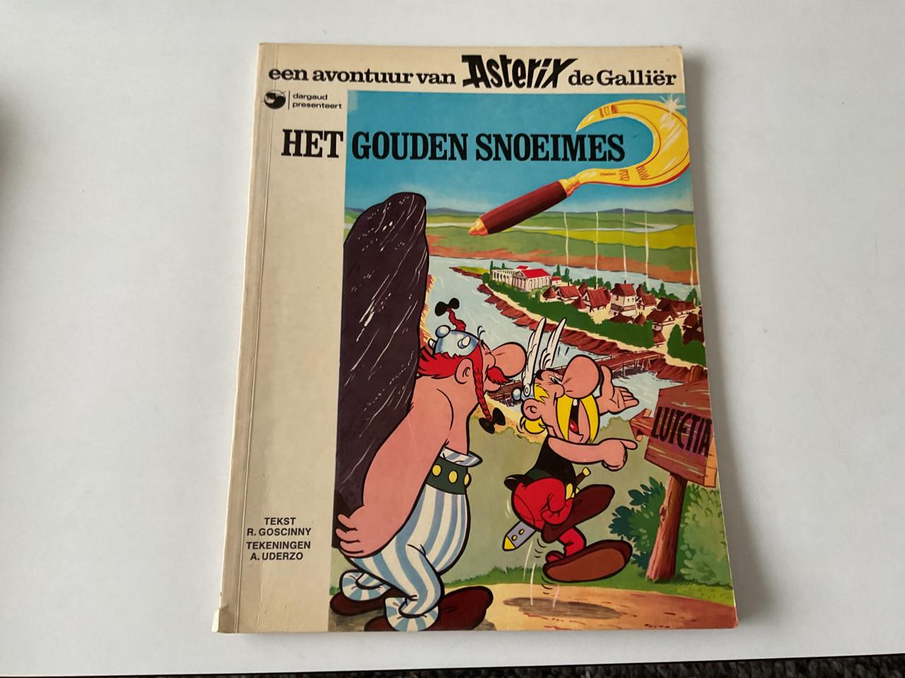 Een avontuur van Asterix de Galliër.  Asterix en de Ziener. etc.