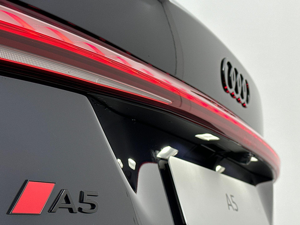 Audi A5 limousine s edition 35 tfsi 110 kw / 150 pk limousine 7 vers