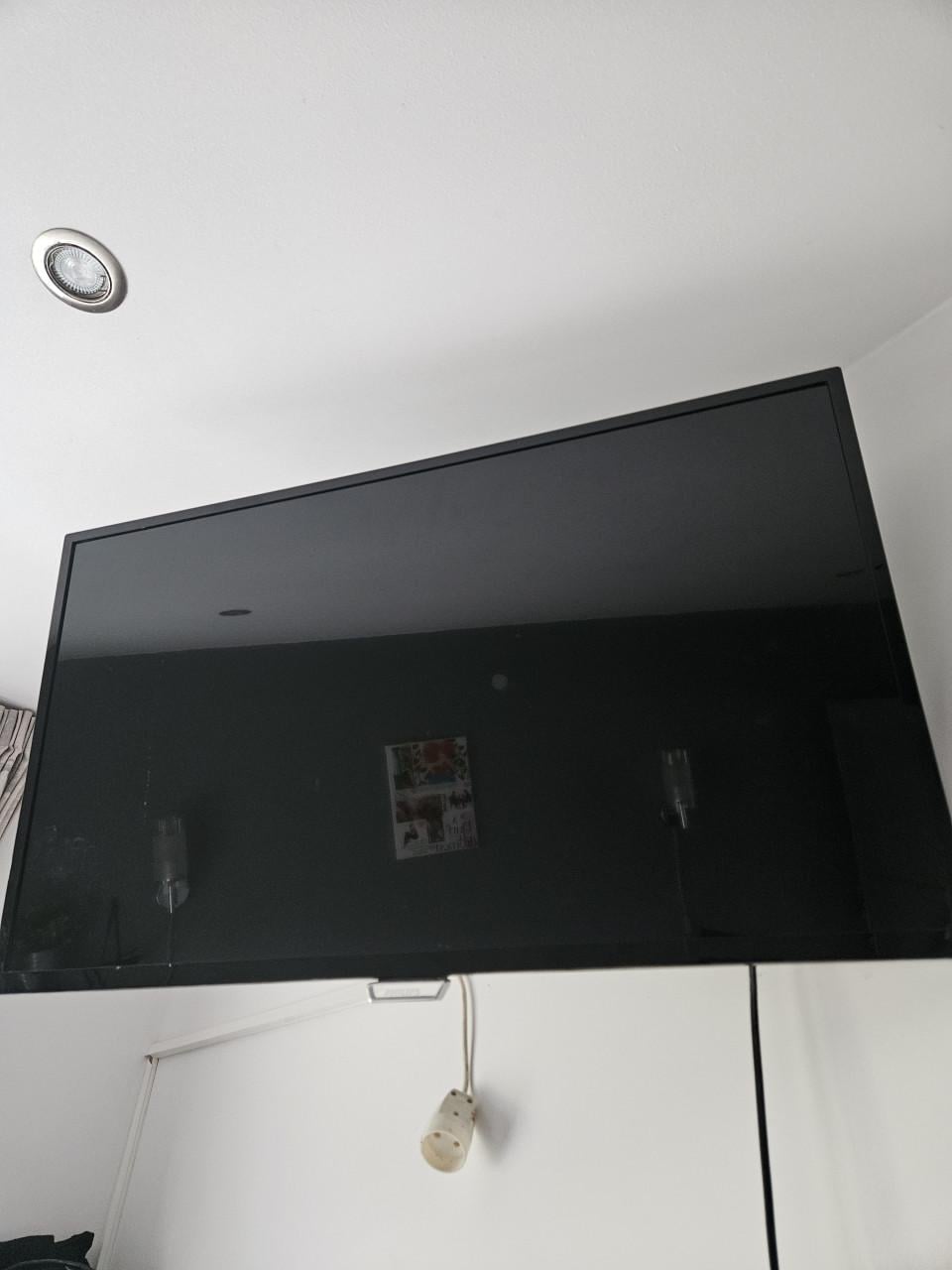Philips tv  32 inch met afstandbediening