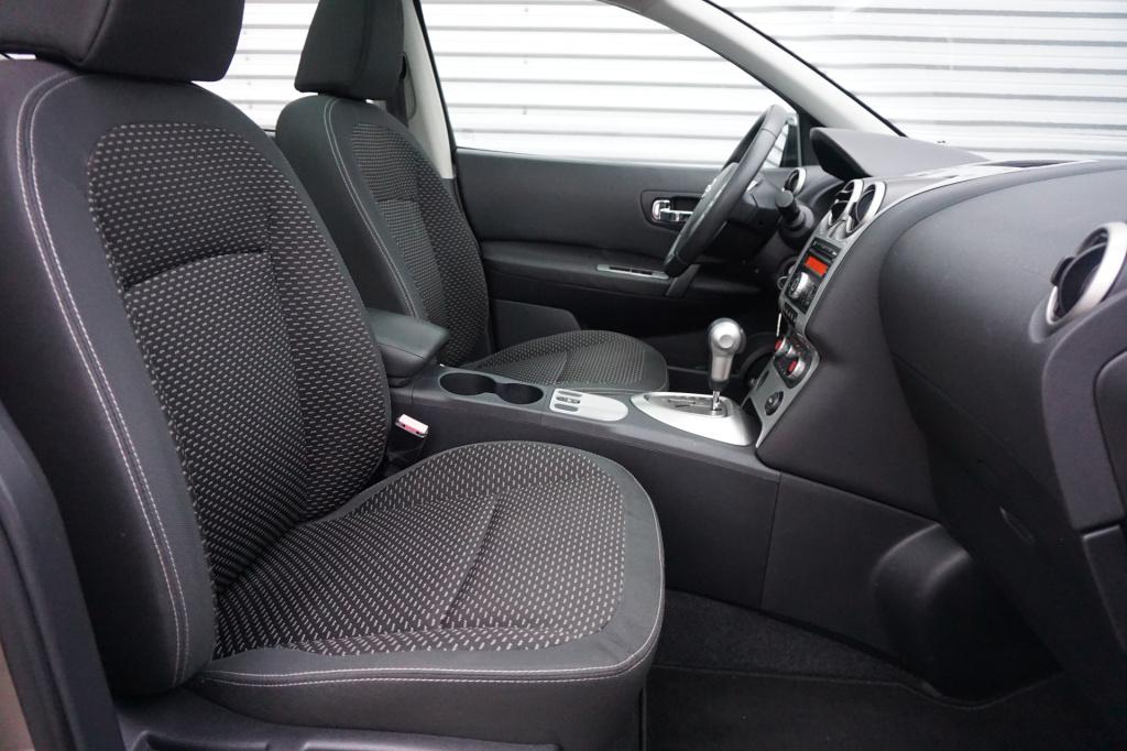 Nissan Qashqai 2.0 acenta automaat - airco / cruise / pano / parkeersens. /