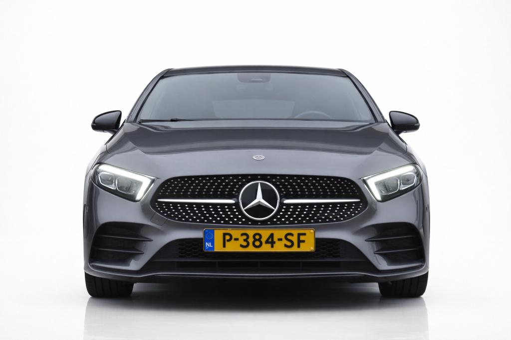Mercedes-Benz A-Klasse 180 amg night | sfeerverlichting | apple carplay | c