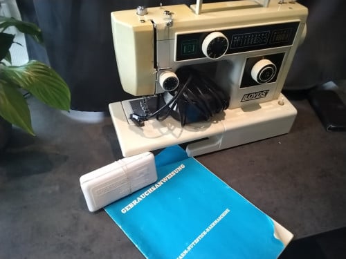 Naaimachine
