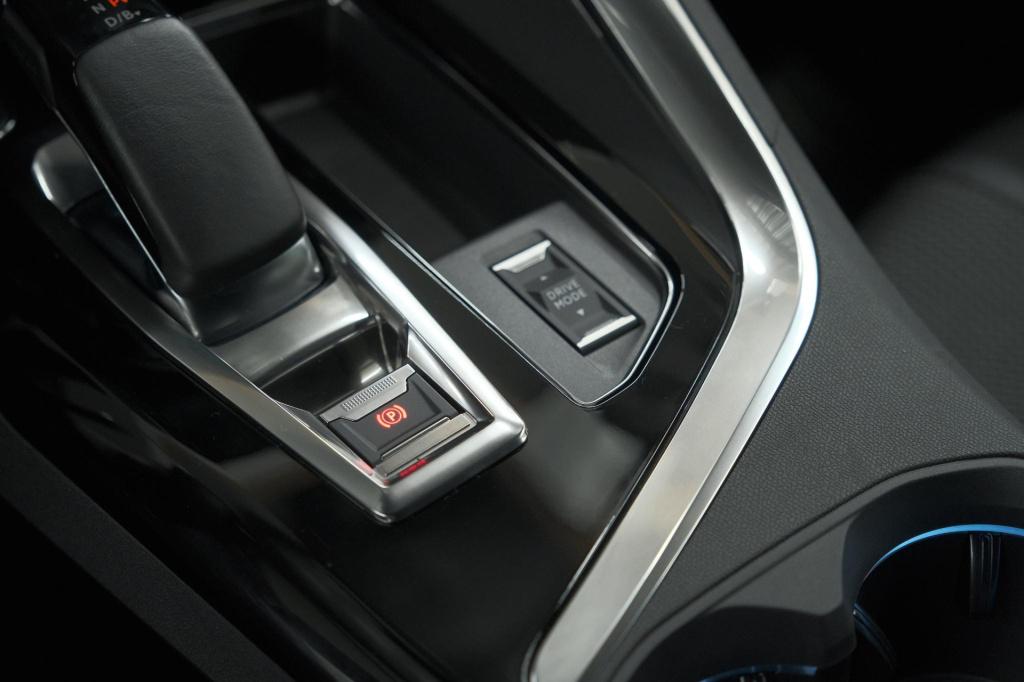 Peugeot 3008 1.6 hybrid 225 gt | afneembare trekhaak | elektrische kofferkl