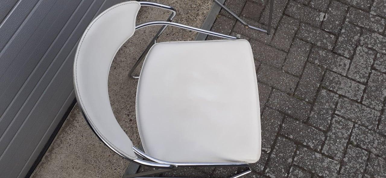 4 x Eetkamerstoelen  & Zit-zak en Diverse Stoelen