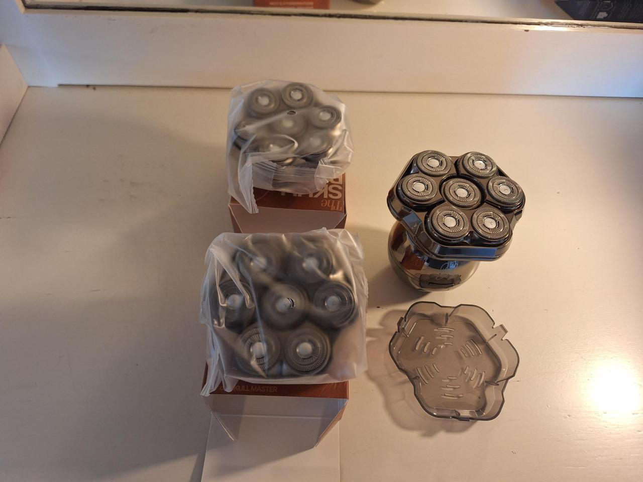 Scheerapparaat voor hoofd z.g.a.n.