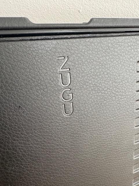 ZUGU case voor iPad 13 Pro (M4, M5), top staat, zeer stevig, magnetisch