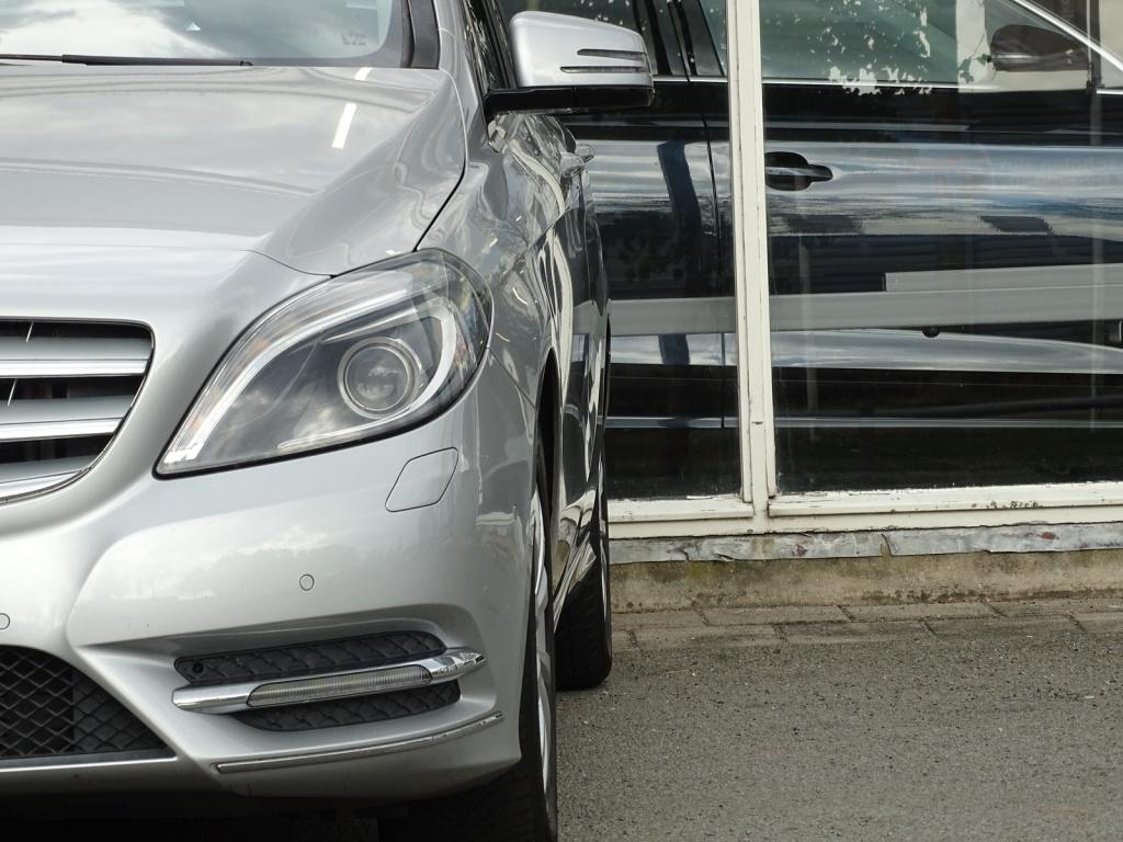 Mercedes-Benz B-Klasse 200 ambition automaat | leder | navi