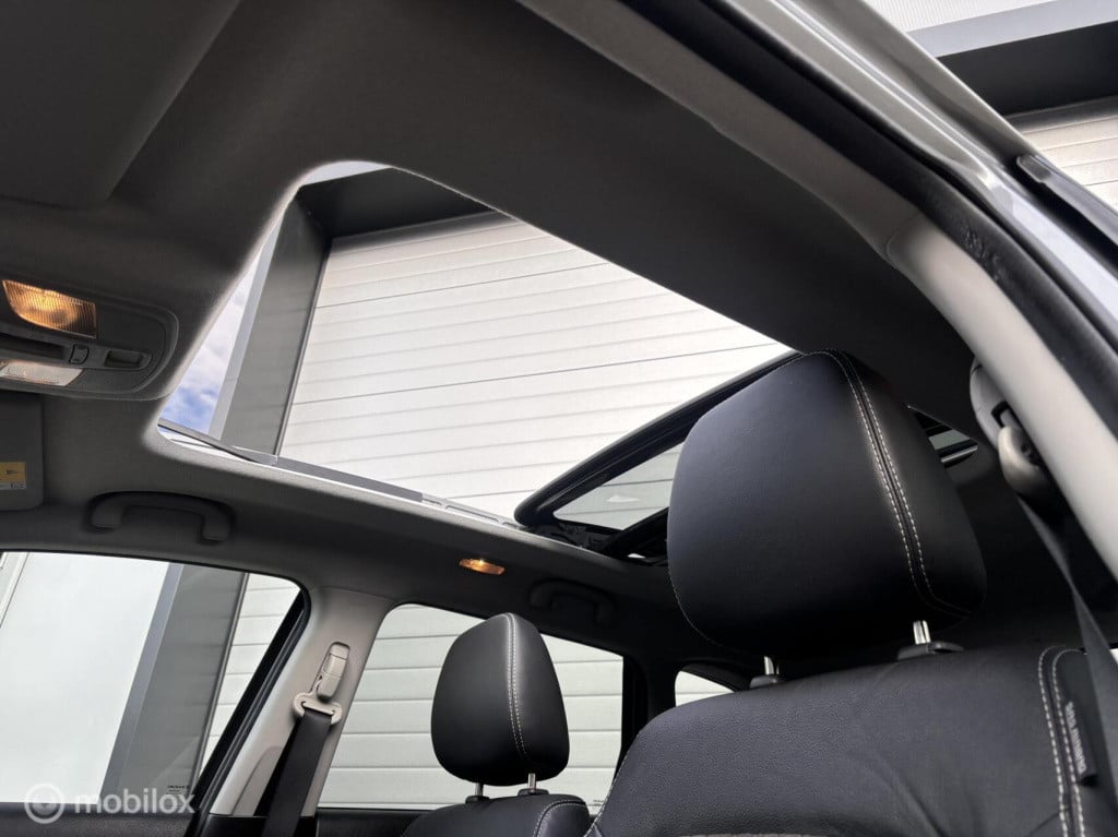 Suzuki Vitara 1.4 boosterjet style smart hybrid