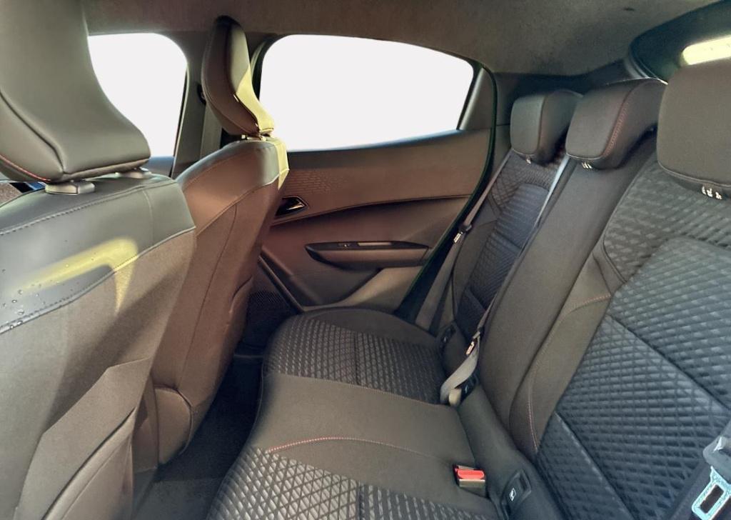 Renault Clio 1.8 hybrid 160 techno - demo