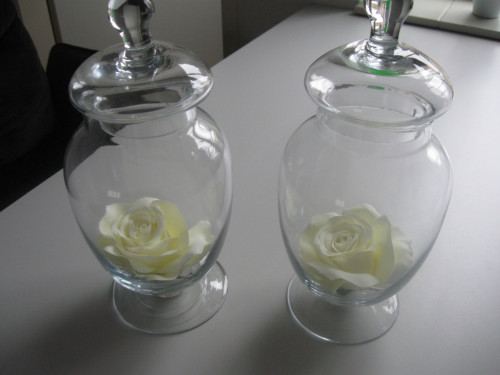 2 Glazen vazen met deksel
