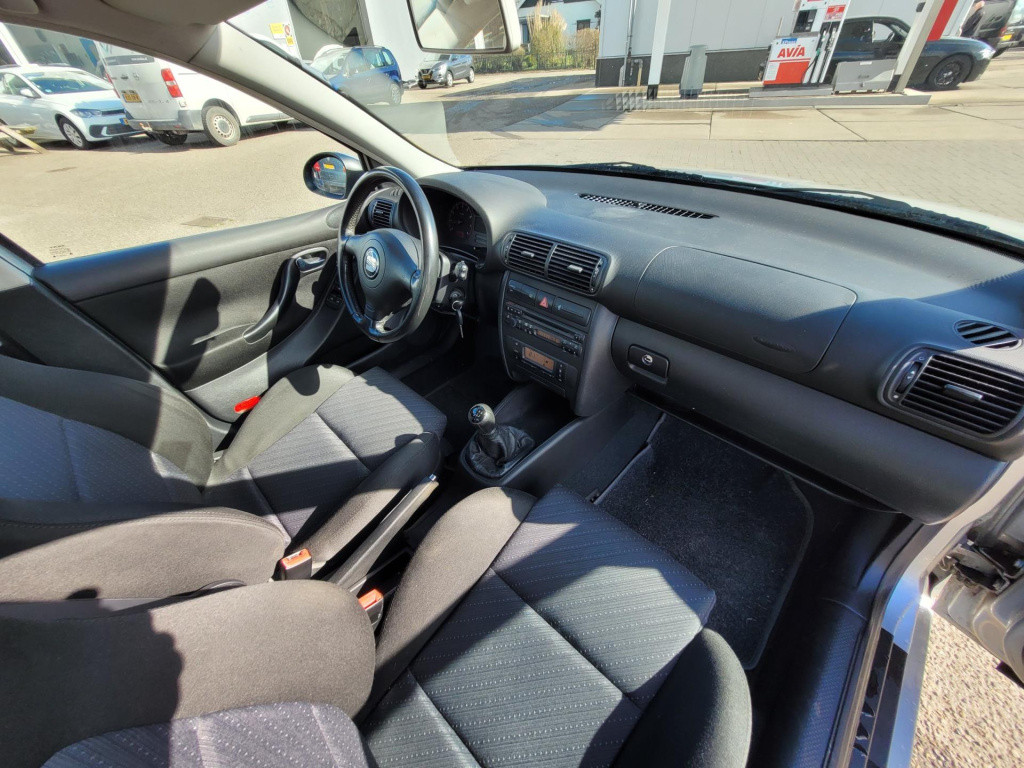 Seat Toledo 1.6-16v sport / dit is de meeneemprijs/