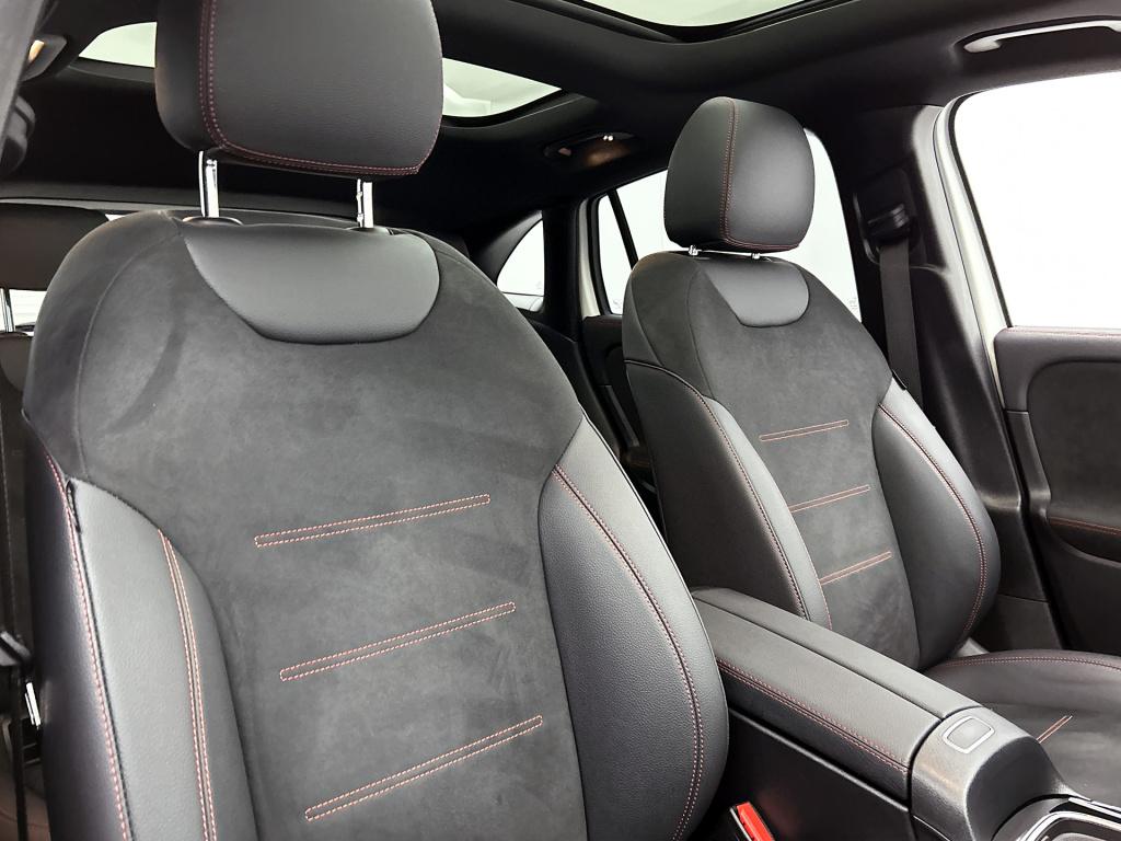 Mercedes-Benz Gla-klasse 250 e amg plug-in hybride amg line | night pakket 