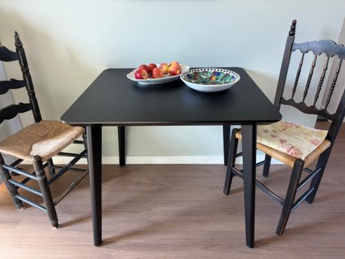 Tafel essenfineer in nieuwstaat