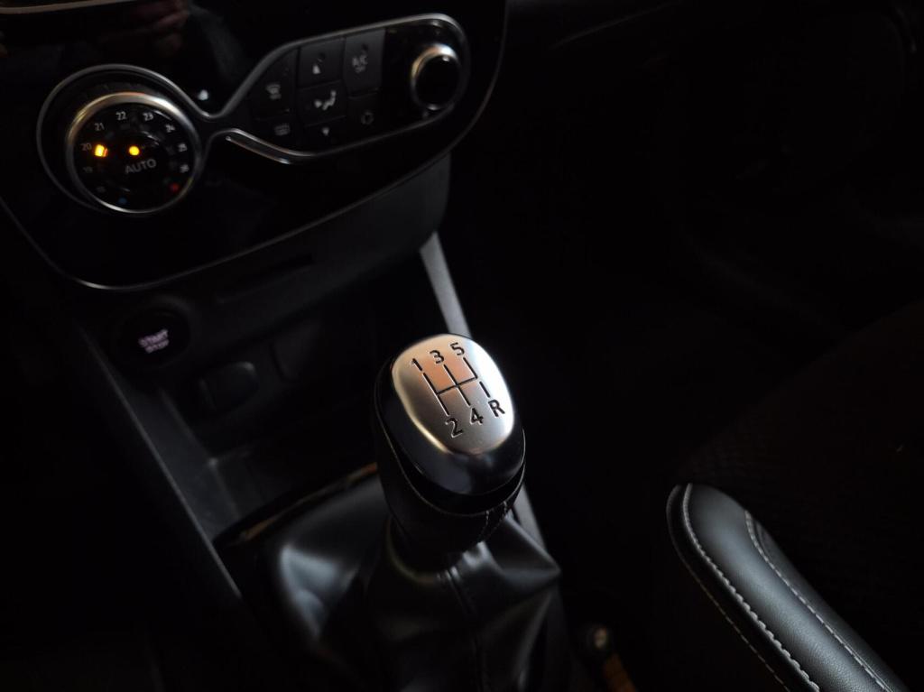 Renault Clio 0.9 tce intens / origineel nl / dealeronderhouden / keyless
