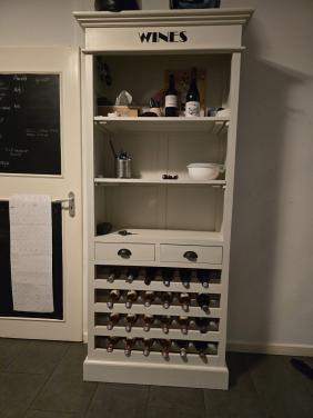 Wijn kast wit hout