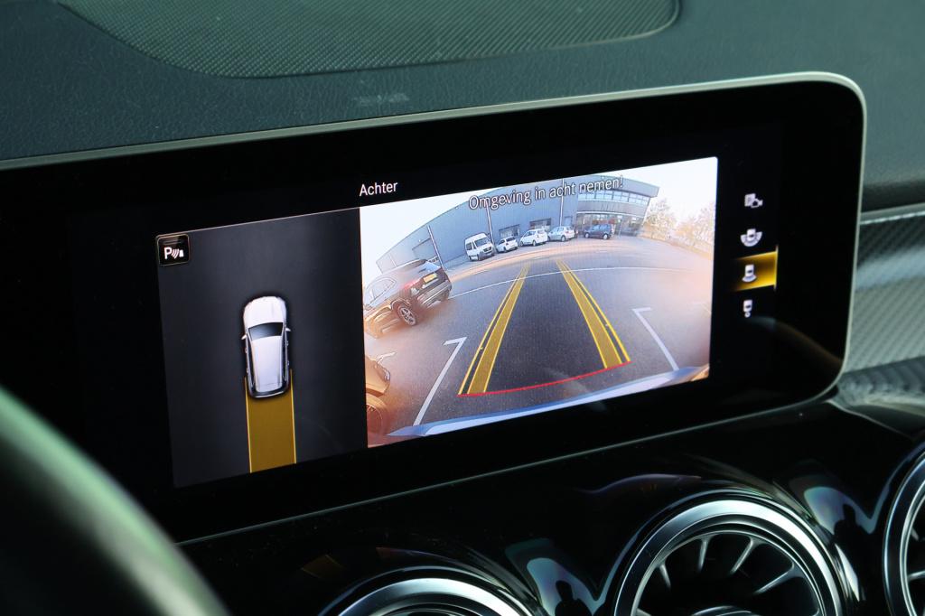 Mercedes-Benz Glb amg 35 4matic l 306 pk l mbux l camera l led l wegklapbar