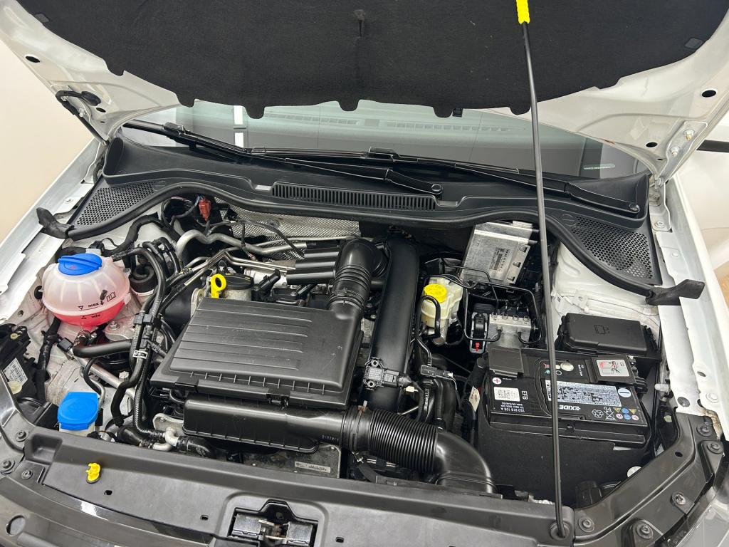 Volkswagen Polo occasion 1.2 tsi highline bluemotion | wit | tweedehands vo