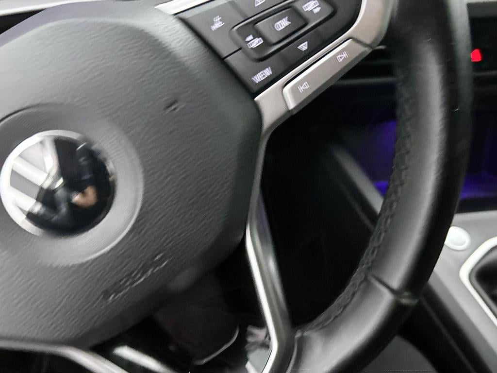 Volkswagen Golf 1.0 tsi life | navigatie | apple carplay / android auto | s