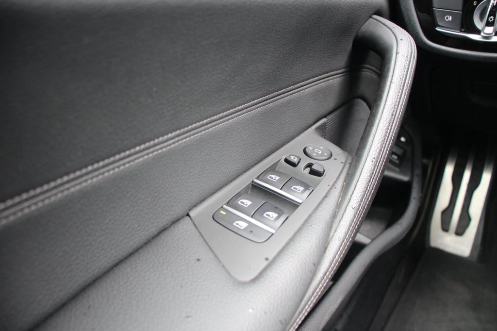 BMW 5 Serie touring 530e m-sport - 292 pk - berninagrau - trekhaak - applec