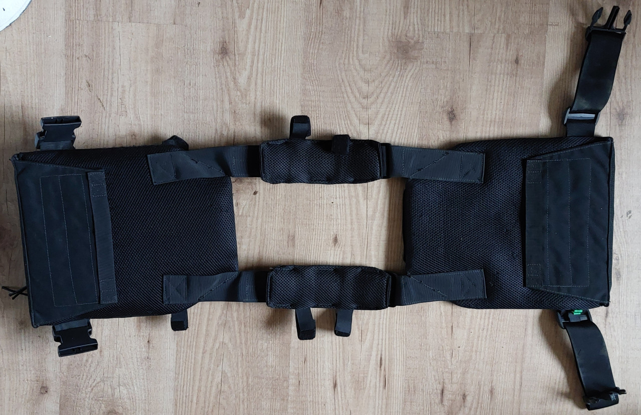 Diverse airsoft artikelen te koop Plate carrier Zwart