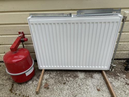 Zo goed als nieuwe Plieger paneelradiator Compact 11 wit 60 x 80 x 7cm.