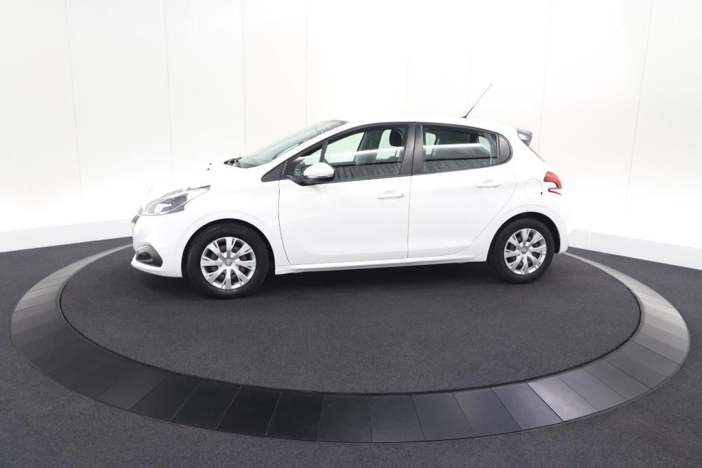 Peugeot 208 puretech 82 blue lion | apple carplay | parkeersensoren | navig