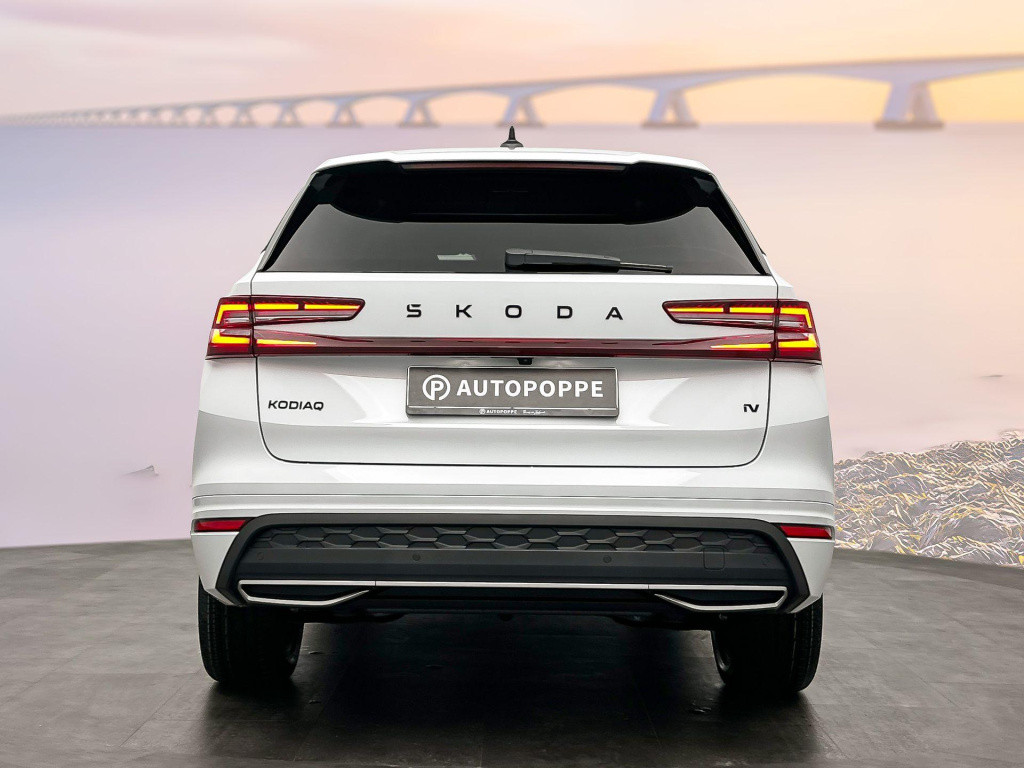 Skoda Kodiaq 1.5 tsi phev sportline business trekhaak - lm 19 inch - 360 ca