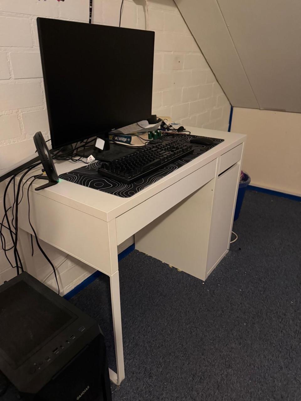 Bureau ikea