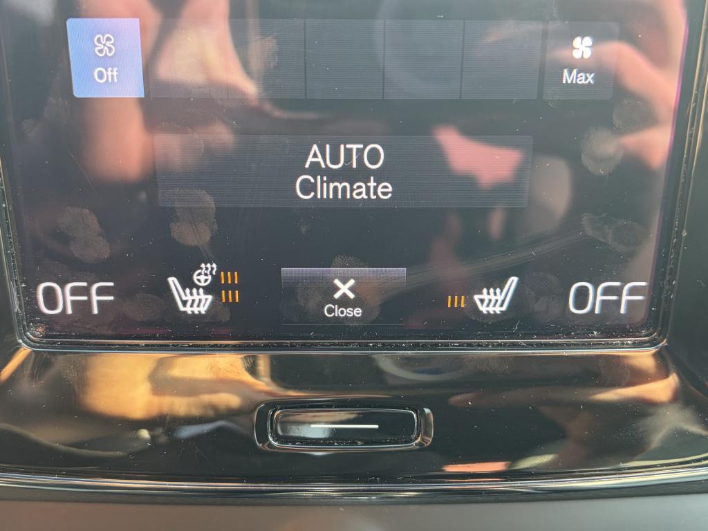 Volvo XC40 1.5 t4 plug-in hybrid plus dark