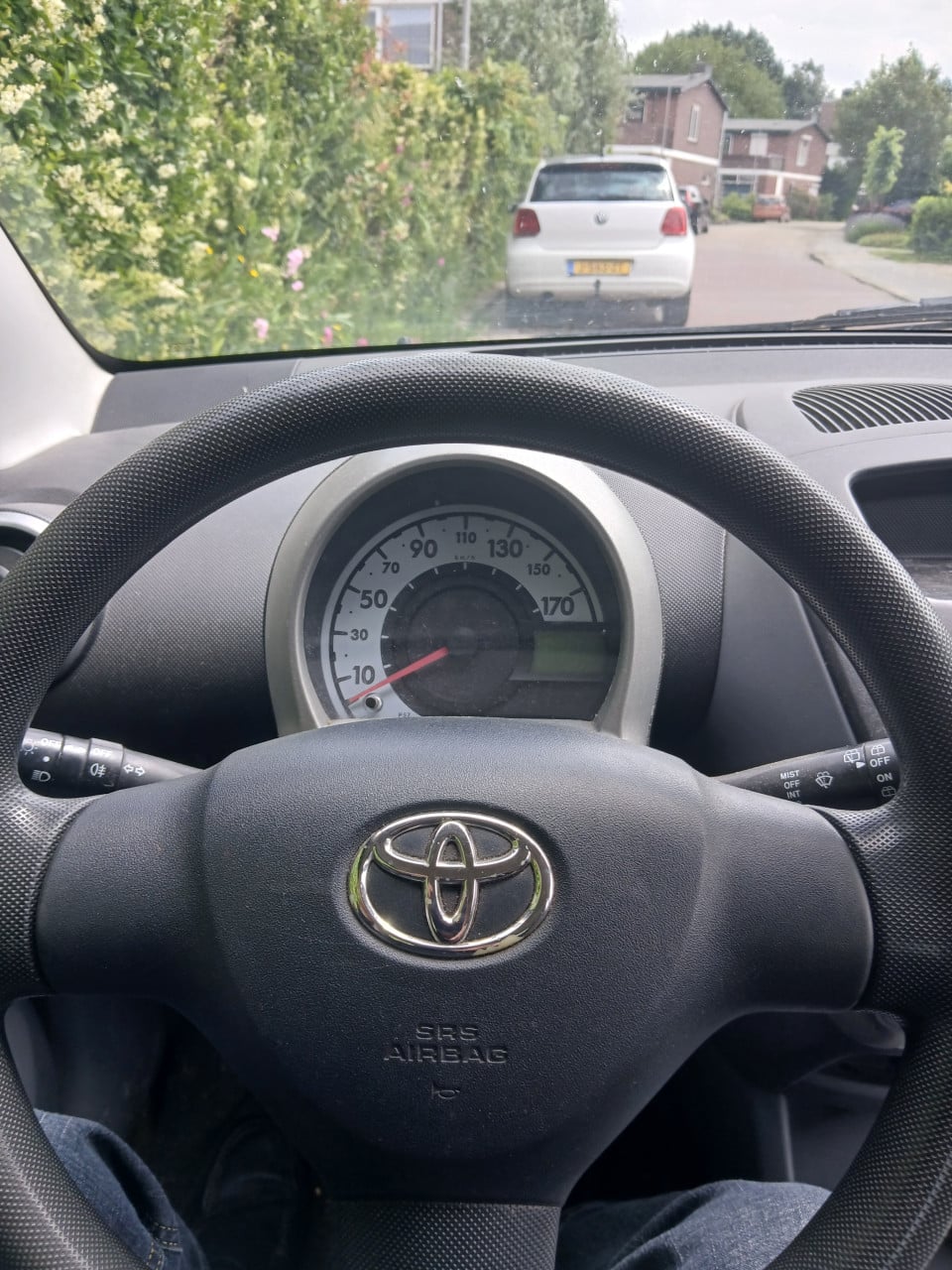 Toyota Aygo-2008-5 deuren-stuurbekr-radio/cd-+opties-apk-1650,=