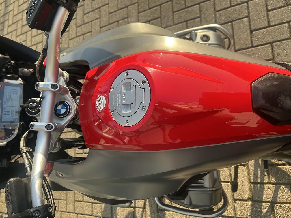 BMW R1200GS LC uit 2014 met 86dkm, full option, kofferset, rijklaar €8950,-