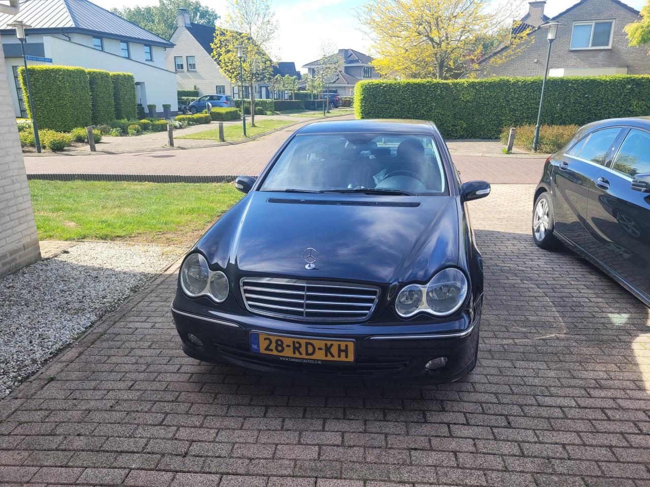 Mercedes C klasse 220 diesel Automaat Avantgarde 2005 245.000 km