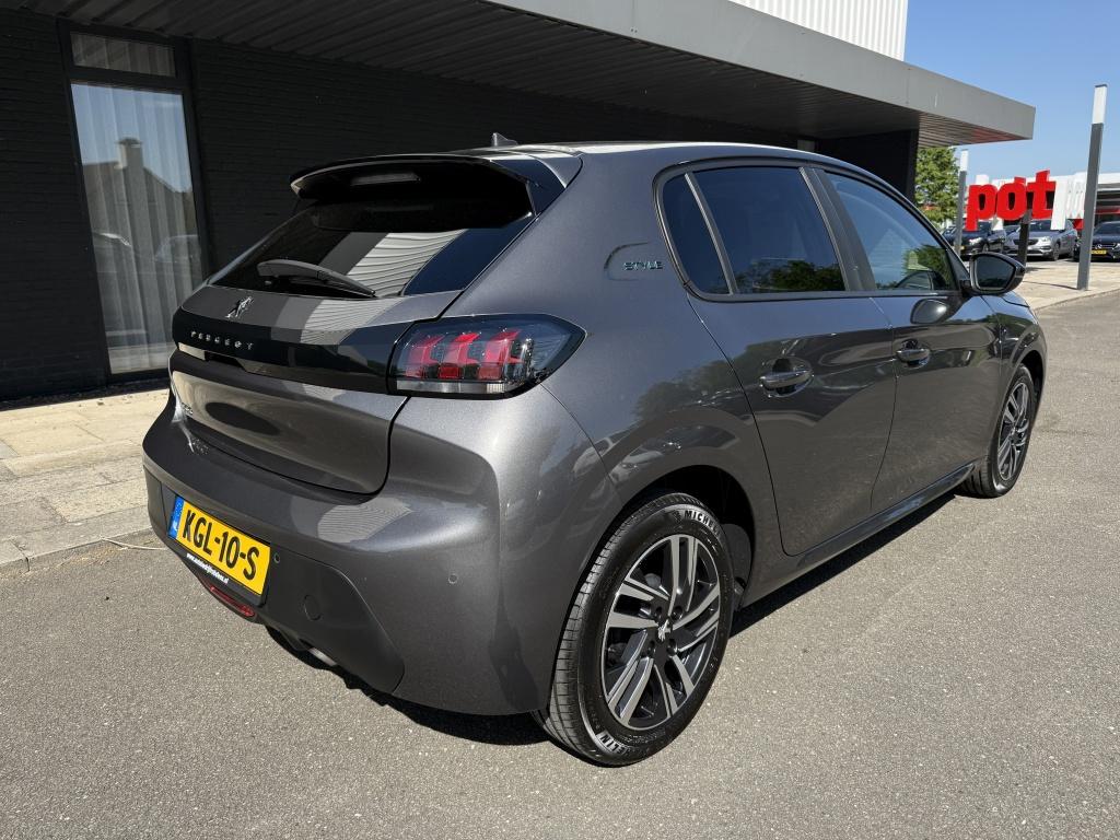 Peugeot 208 1.2 pt style - nieuwstaat -
