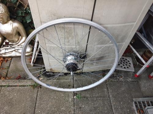 28 inch shimano achterwiel, 7 speed,terugtraprem