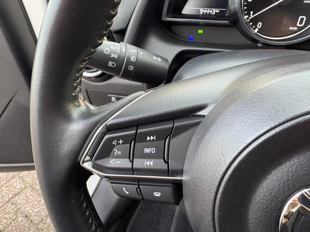 Mazda 2 1.5 skyactiv-g gt-m keyless entry headup display