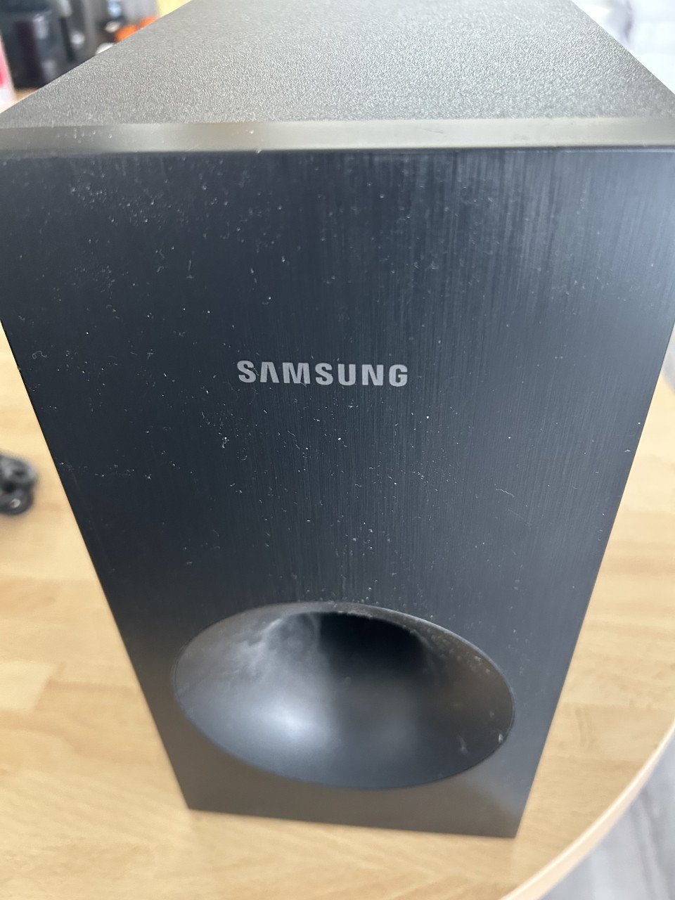 Samsung Soudbar compleet als nieuw. volledig draadloos incl subwoofer.