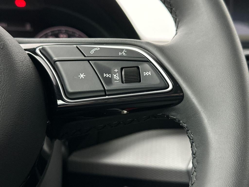 Audi Q2 pro line 35 tfsi 110 kw / 150 pk hatchback 7 versn