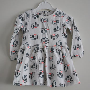 Wit jurkje bos print  maat 68