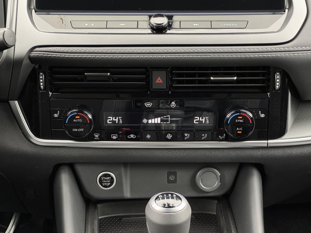 Nissan Qashqai 1.3 mhev n-connecta panoramadak + cold pack