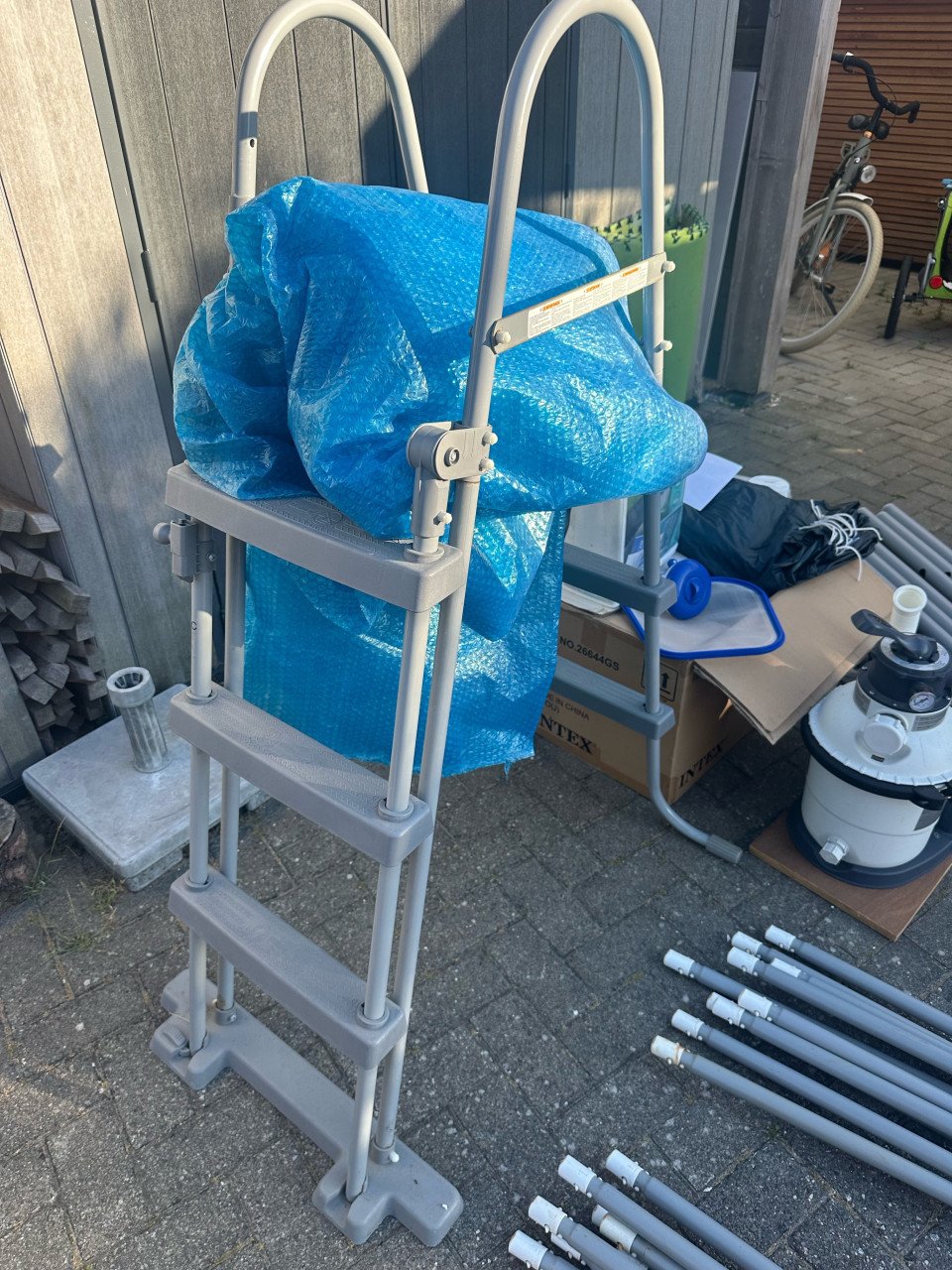 Groot zwembad ! super compleet met zandfilter