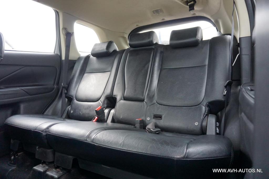 Mitsubishi Outlander 2.0 phev instyle+