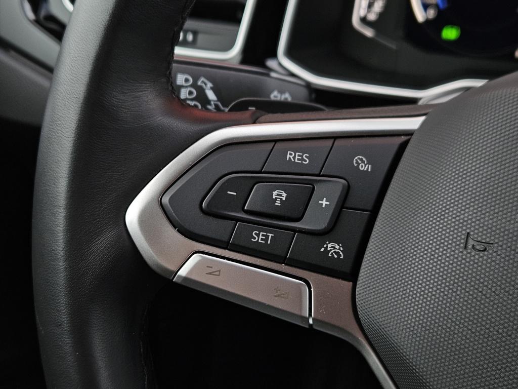 Volkswagen Taigo 1.5 tsi dsg r-line | acc | camera | carplay