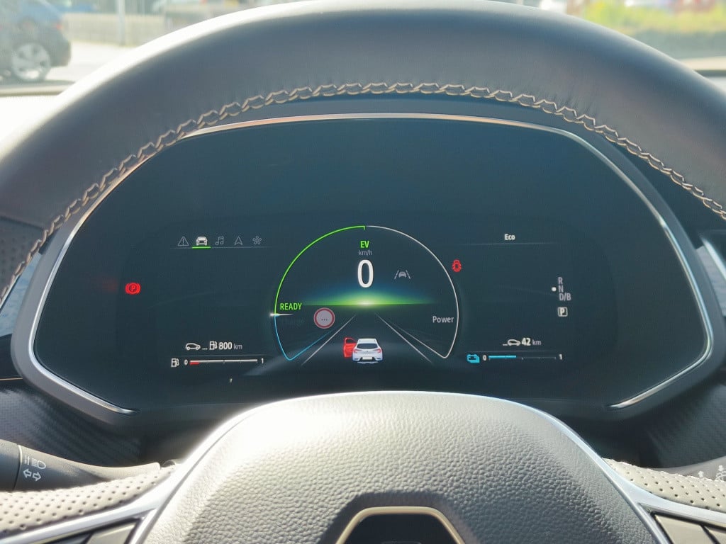 Renault Captur 1.6 e-tech hybrid 145 e-tech engineered
