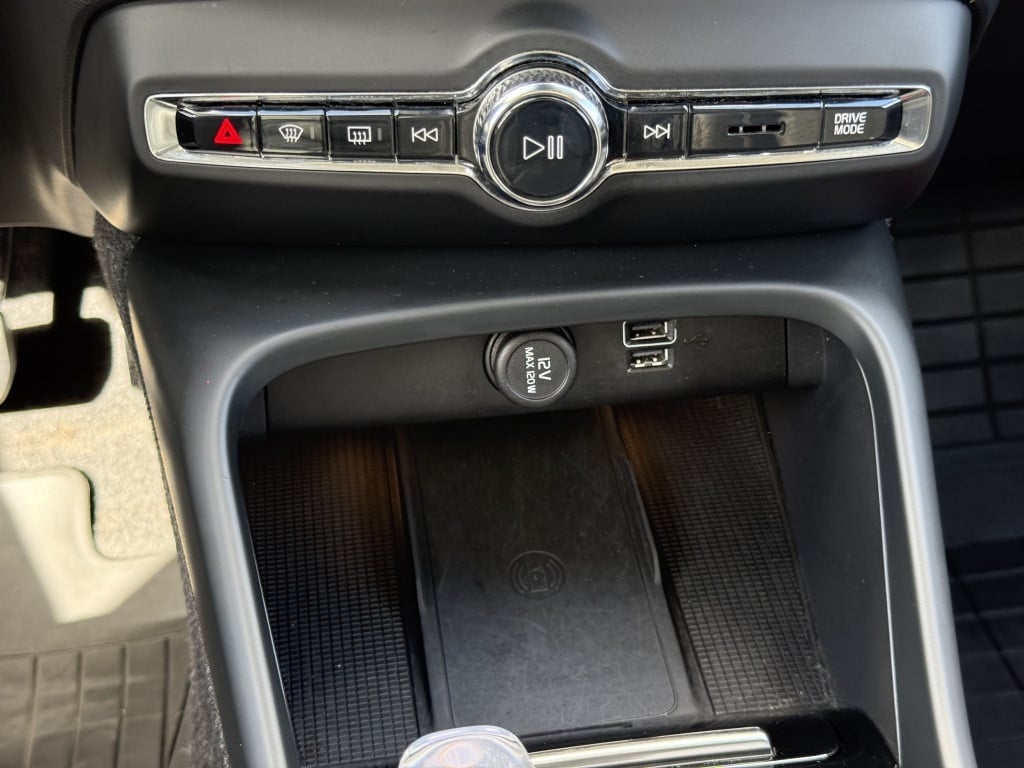 Volvo XC40 t5 262pk recharge inscription| panodak| adap.cruise| 360camera|