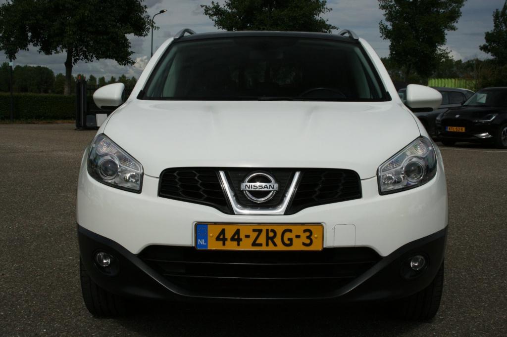 Nissan Qashqai 1.6 connect edition / pano / afn. trekhaak / camera