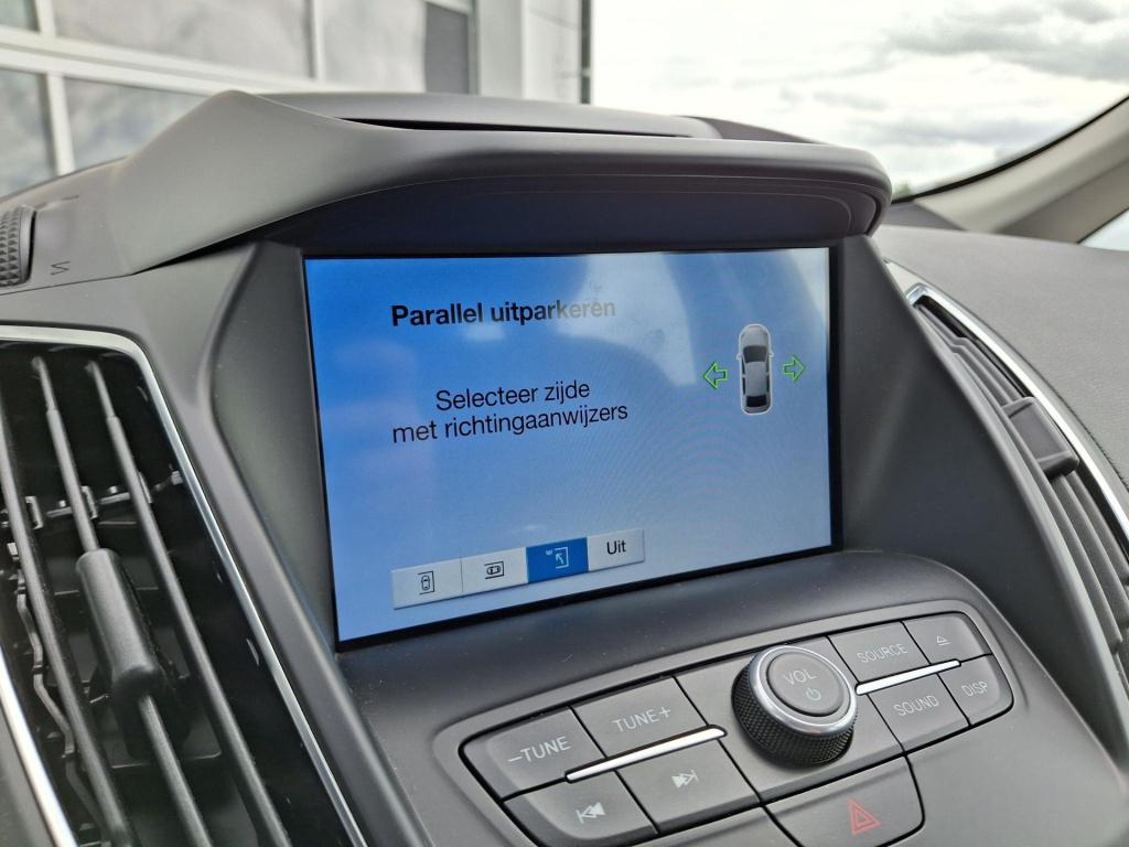 Ford C-max 1.0 titanium | trekhaak | parkeersensoren v+a | keyless entry+go