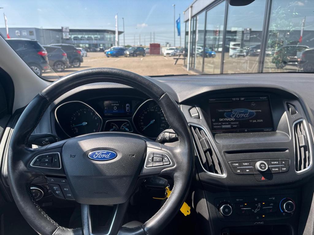 Ford Focus wagon 1.0 ecoboost 125pk titanium edition, winterpakket, trekhaa