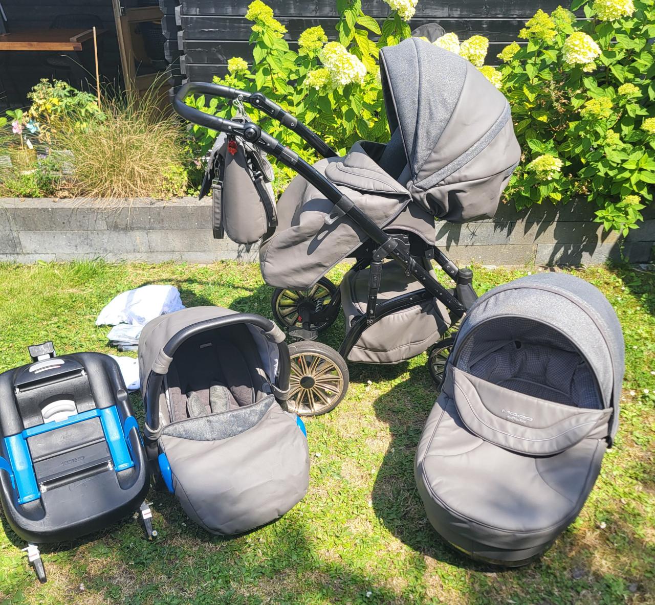 Luxe kinderwagen/Maxi-Cosi met base (isofix)